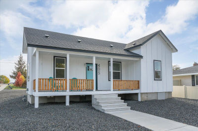 405 W 2nd St Sprague, WA 99032