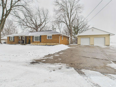 4525 N 4th St Luna Pier, MI 48157