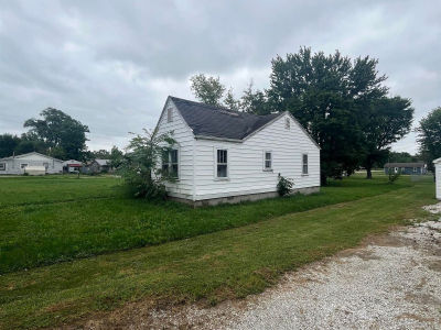 113 E Polk St Alexandria, IN 46001