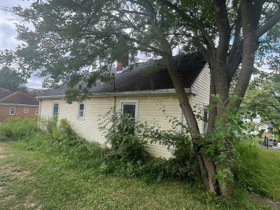 1222 Irving Way Anderson, IN 46016