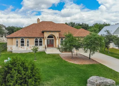919 Scenic Stroll San Antonio, TX 78260