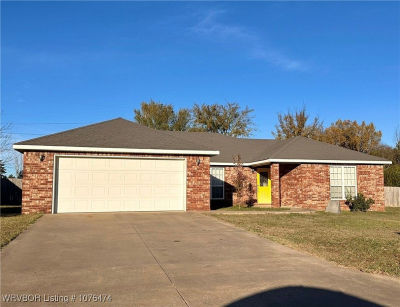 106 E Dora Ln Poteau, OK 74953