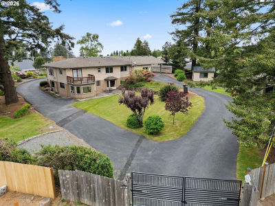 905 Barbra Ln Brookings, OR 97415