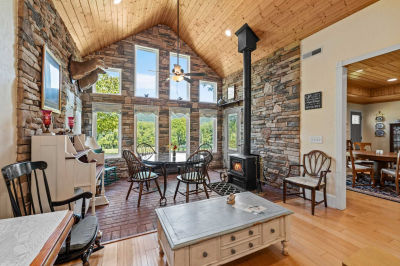 1556 Chestnut Grove Road, Morrison, TN, USA