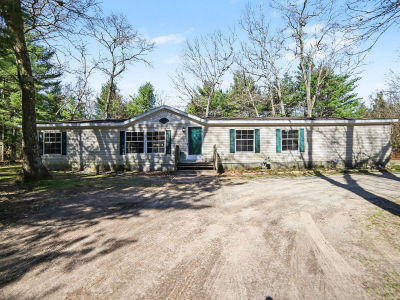 6405 Scott St Twin Lake, MI 49457