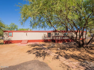 17111 S Country Club Rd E #18 Sahuarita, AZ 85629