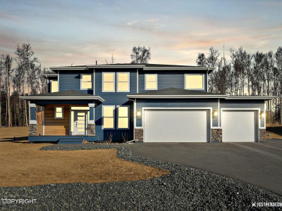 1149 W Berry Cir Wasilla, AK 99654