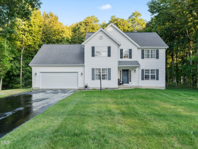 2 Kendall Pl Ballston Lake, NY 12019