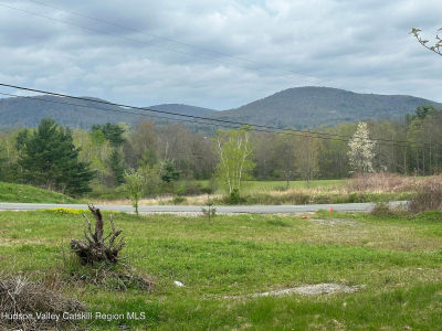 336 Presbyterian Hill Rd Stephentown, NY 12168