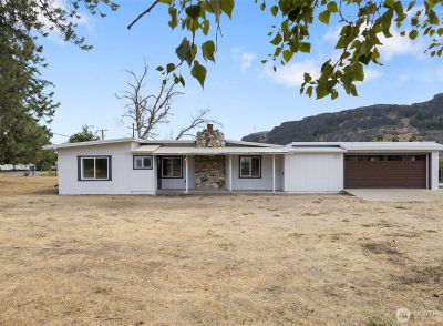 77 Diamond St Electric City, WA 99123