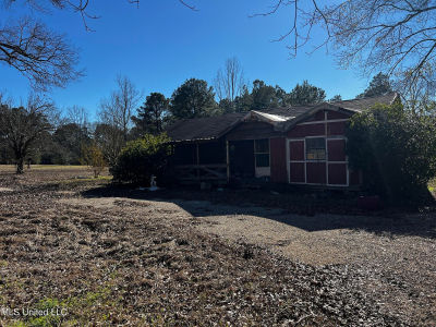 1711 Little Black Creek Rd Lumberton, MS 39455