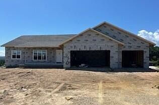 270 Southern Dr Holmen, WI 54636