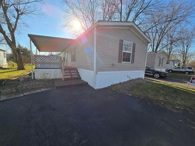 214 Estates Ln Reynoldsburg, OH 43068