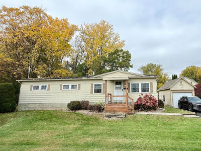 93 Wall St Plattsburgh, NY 12901