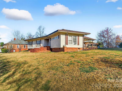60 Greenwood Dr Marion, NC 28752