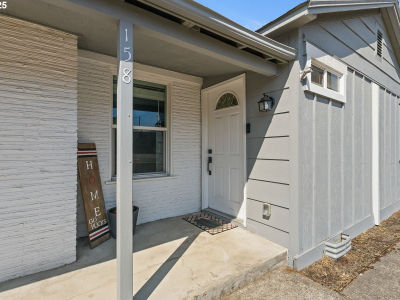 158 NE Garrecht St Roseburg, OR 97470