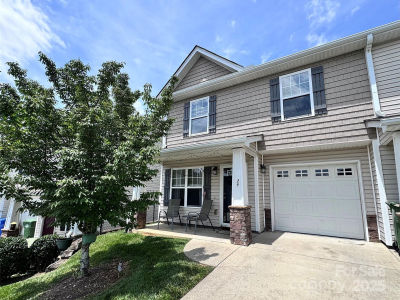 24 Torrington Ave Fletcher, NC 28732