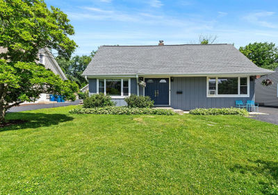 4335 Prospect Ave Downers Grove, IL 60515
