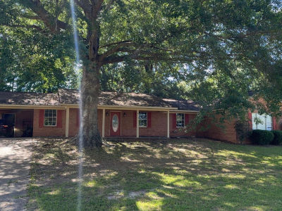 204 Valentine Ave Quitman, MS 39355