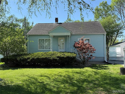 669 Cherry St East Alton, IL 62024