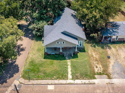 801 Crittenden St Arkadelphia, AR 71923