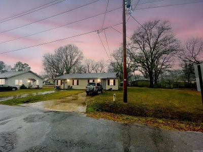 402 N Ferguson St Hope, AR 71801