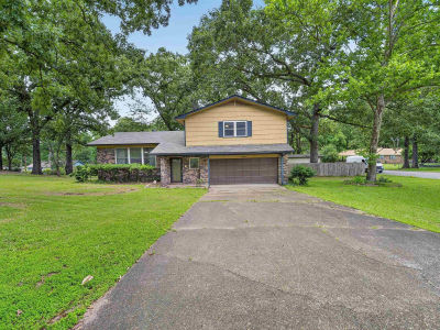 1540 Valley View Dr Malvern, AR 72104