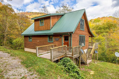 179 Roberts Ridge Rd Slatyfork, WV 26291