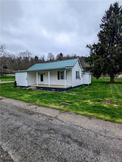 49851 Main St Saint Clairsville, OH 43950