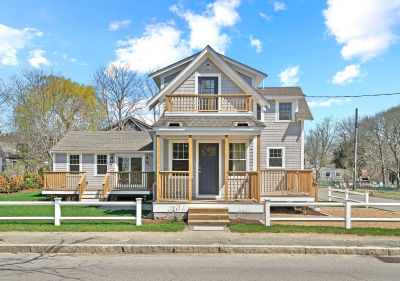 33 Vineyard Ave Oak Bluffs, MA 02557
