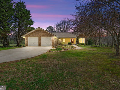 1789 County Road 16 Roanoke, AL 36274