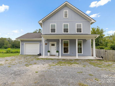 523 Shepherd St Hendersonville, NC 28792