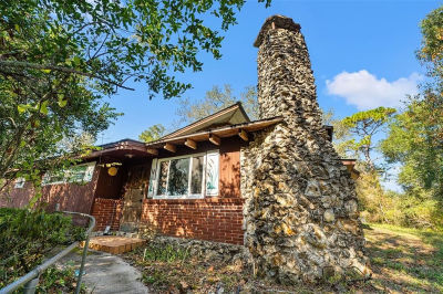 4877 Merlin Cir Dade City, FL 33523