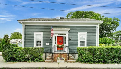 43 Poplar St Newport, RI 02840