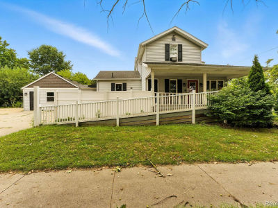 502 W State St Hastings, MI 49058