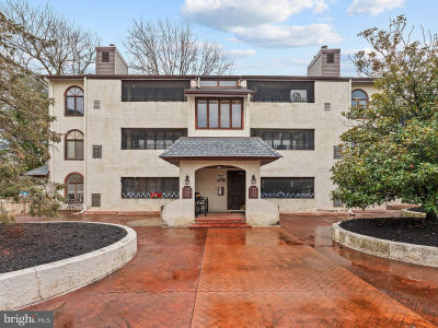 124 Centura Cherry Hill, NJ 08003