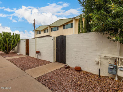 1475 S Jones Blvd APT G5 Tucson, AZ 85713
