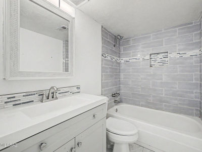 1600 N Wilmot Rd Unit 196 Tucson, AZ 85712