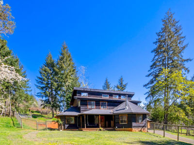 24691 Hall Rd Cheshire, OR 97419