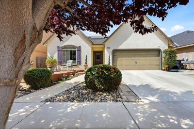 2106 W Bryman St Hanford, CA 93230