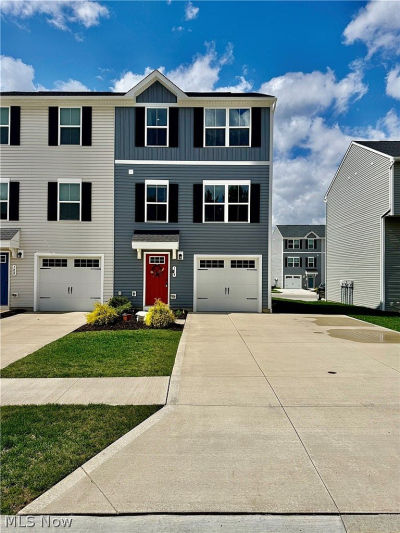 114 Slate Ridge Dr #9 Barberton, OH 44203