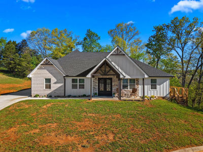 323 Eagle Claw Ln Dandridge, TN 37725