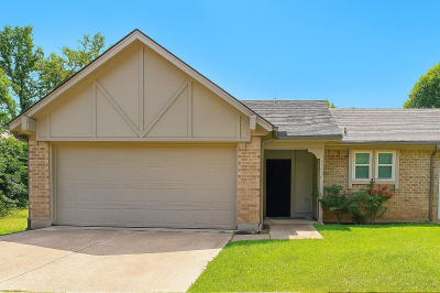 2506 Oak Leaf Dr Arlington, TX 76006