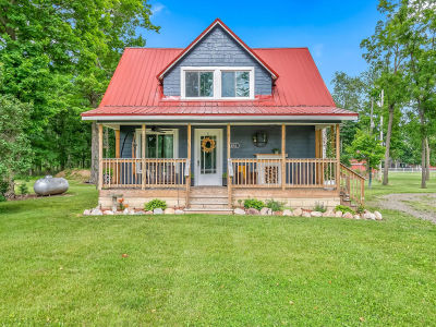 1052 Carpenter Rd Bronson, MI 49028