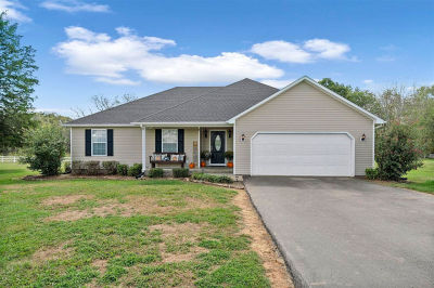 201 Elmwood Dr Auburn, KY 42206