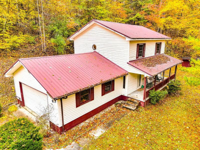 424 King Solomon Colley Rd Breaks, VA 24607