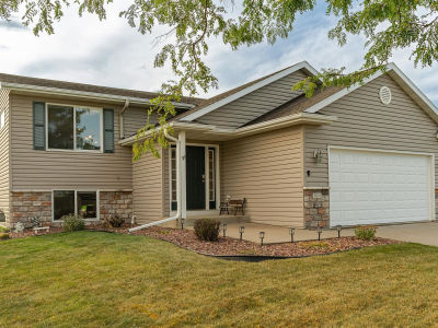 810 19th St Zumbrota, MN 55992