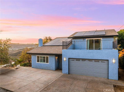 8904 Nelson Way Escondido, CA 92026