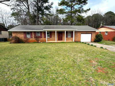 1226 Thomas Dr SW Decatur, AL 35601