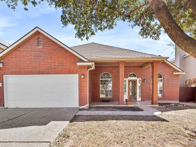 120 Emory Fields Dr Hutto, TX 78634